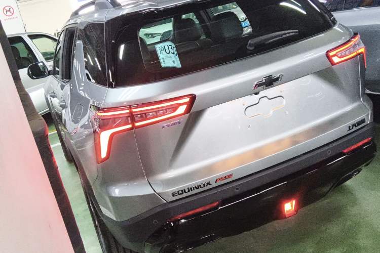 Used Chevrolet Equinox Plus 2024 102km RS Flagship Edition
