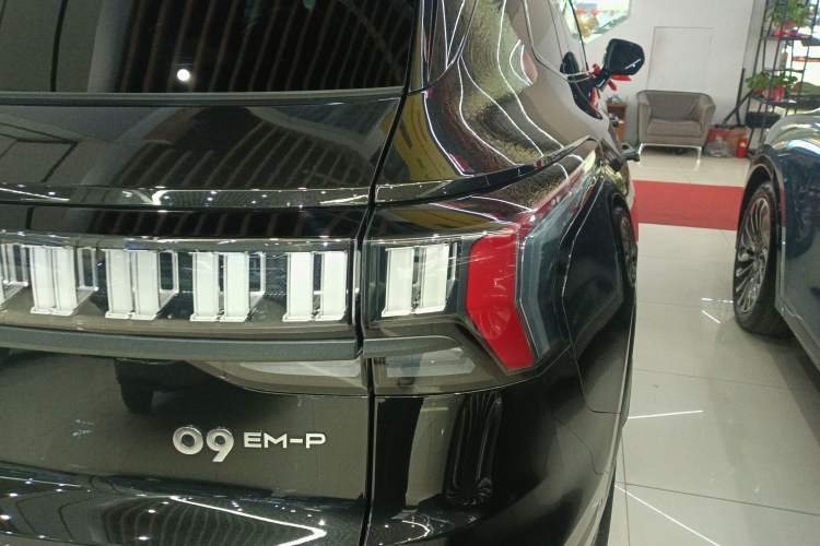 Used Lynk & Co 09 EM-P 2021 2.0T PHEV Halo Six-Seater