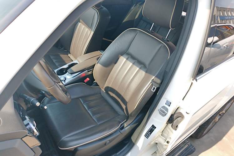 Used Mercedes-Benz GLK-Class 2013 Facelift GLK 300 4MATIC Luxury Edition