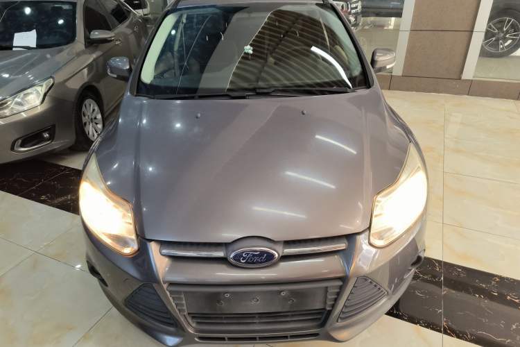 Used Ford Focus 2012 Sedan 1.6L Automatic Comfort Model
