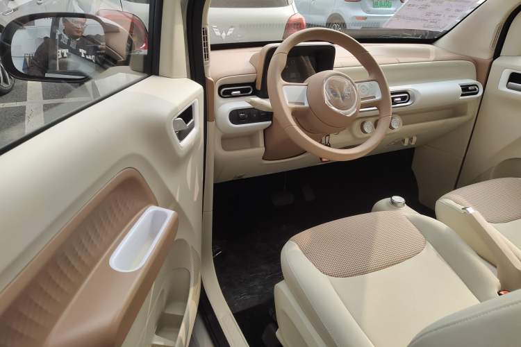 Used Wuling Hongguang MINIEV 2024 3rd Generation 215km Youth Edition