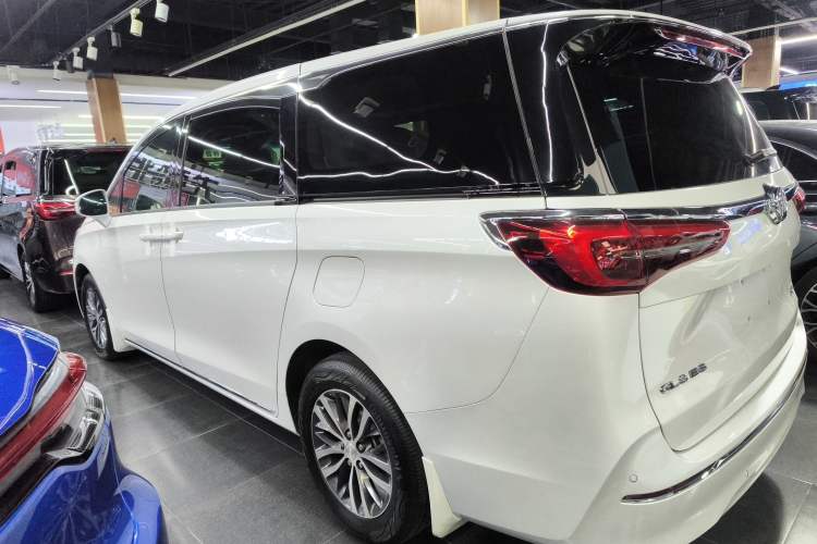 Used Buick GL8 2023 ES Lu Zun Comfort Model
