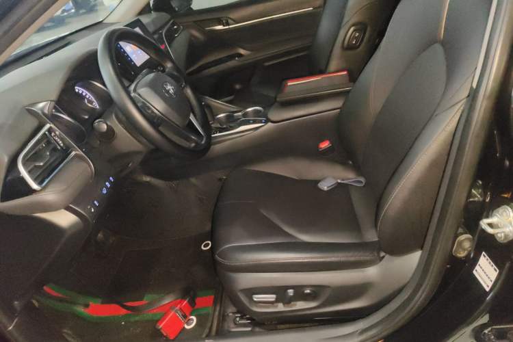 Used Toyota Camry 2022 2.0GVP Premier Edition

