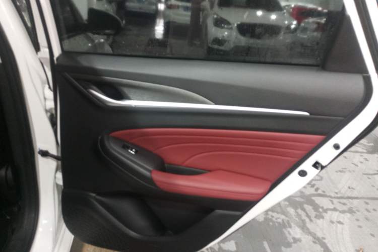 Used Changan Eado 2021 PLUS Blue Whale NE 1.4T GDI DCT Prestige Model