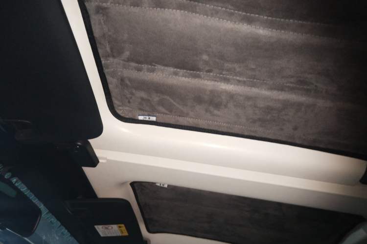 Used  Wrangler 2017 3.6L Rubicon Four-Door Comfort Edition
