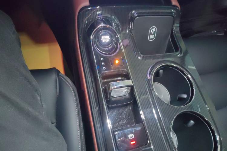 Used GAC Trumpchi E8 New Energy 2024 150km Dragon Roar Starry Night+
