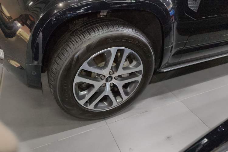 Used Land Rover Defender 2024 110 3.0T P400 X-DYNAMIC HSE
