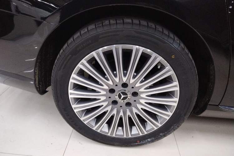 Used Mercedes-Benz E-Class 2021 Facelift E 300 L Stylish Edition