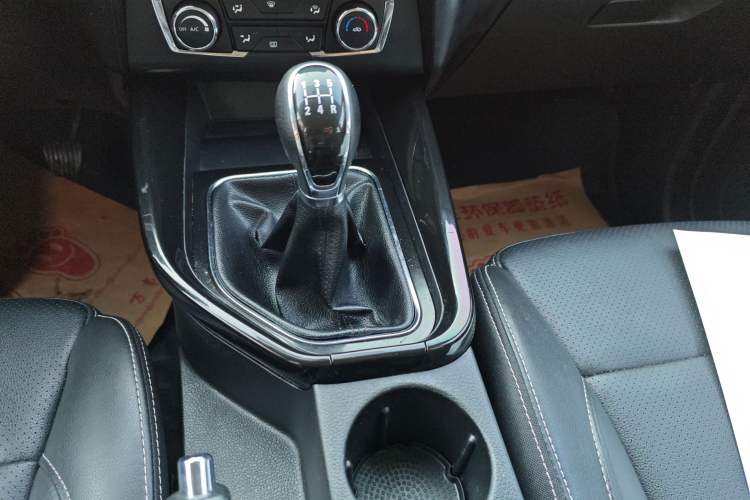 Used Dongfeng Fengon S560 2018 1.8L Manual Comfort 7-Seater