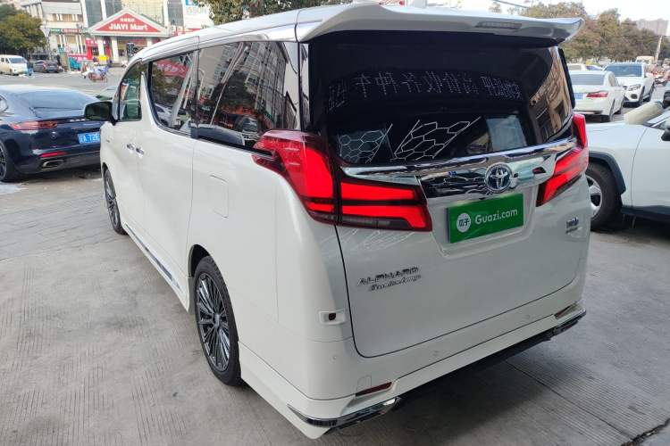 Used Toyota Alphard 2021 Dual-Engine 2.5L Prestige Edition
