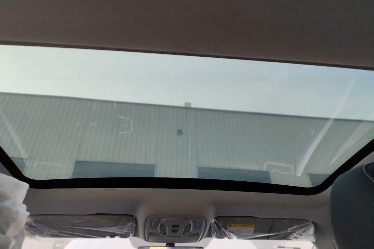 Used Roewe i6 MAX New Energy 2023 EV 420 Skyroof Special Edition
