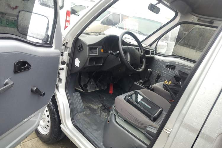 Used Wuling Zhiguang 2020 1.2L Practical Model China VI LSI
