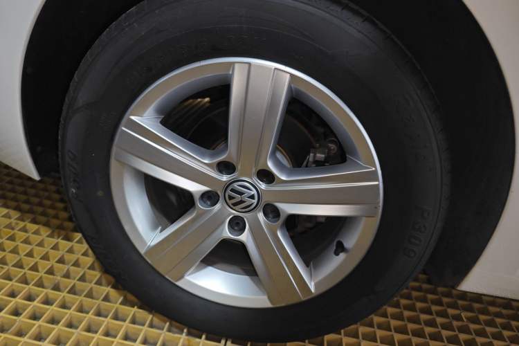 Used Volkswagen Lamando 2018 230TSI DSG Fashion Edition
