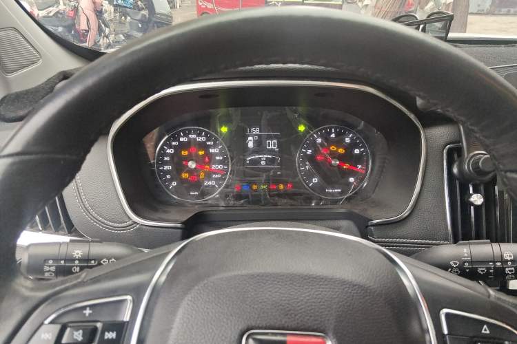 Used Roewe RX5 2016 20T Two-Wheel Drive Manual Flagship Edition