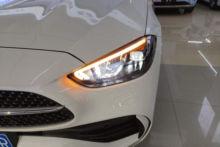 Used Mercedes-Benz C-Class 2023 Second Facelift C 260 L Sport Edition
