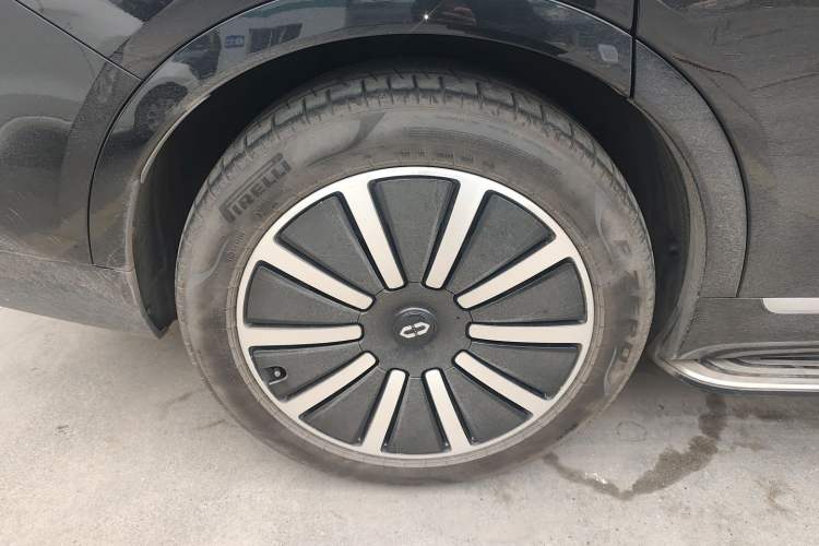 Used Hima AITO M9 2024 All-Electric Ultra Version 100 kWh 6-Seater Model
