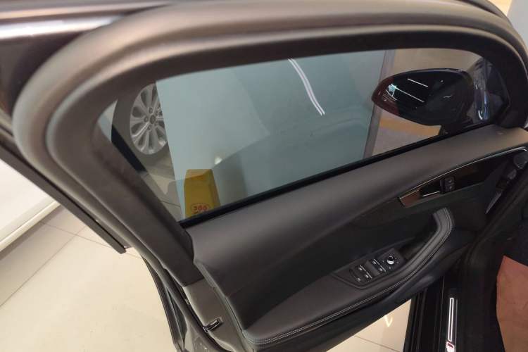 Used Audi A4L 2023 40 TFSI Luxury Dynamic Model
