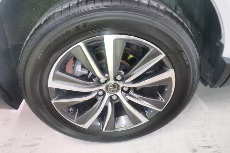 Used Toyota Harrier 2023 2.0L CVT Two-Wheel Drive Entry Version