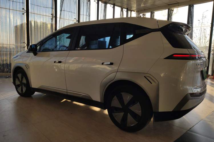 Used AION Y 2023 Younger
