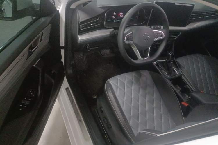 Used Volkswagen Sagitar 2025 300TSI DSG Excellence Edition
