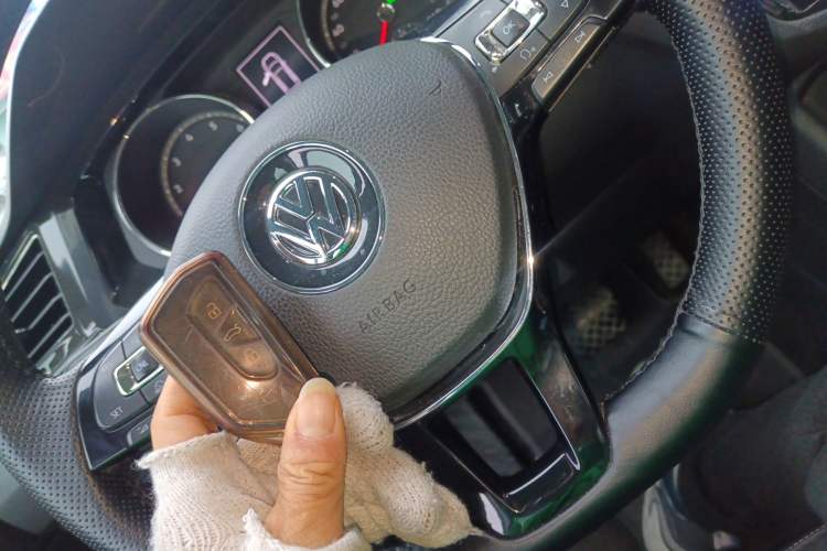 Used Volkswagen Tiguan L 2017 330TSI Automatic Two-Wheel Drive Luxury Edition
