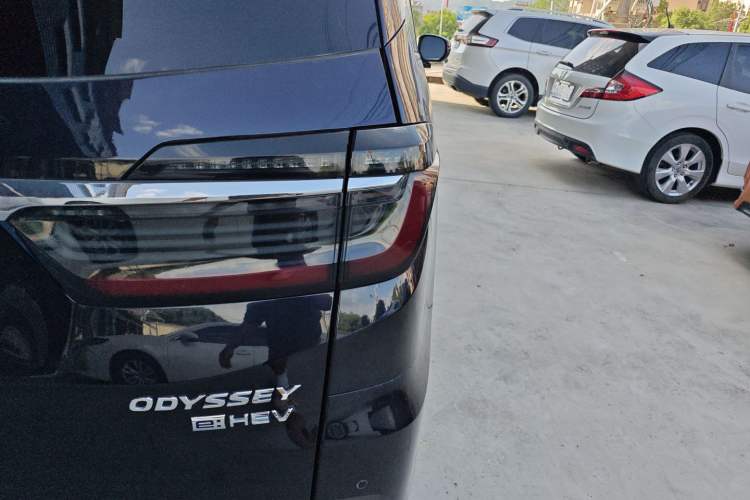 Used Honda Odyssey 2022 2.0L eHEV Prestige Four-Seater Edition