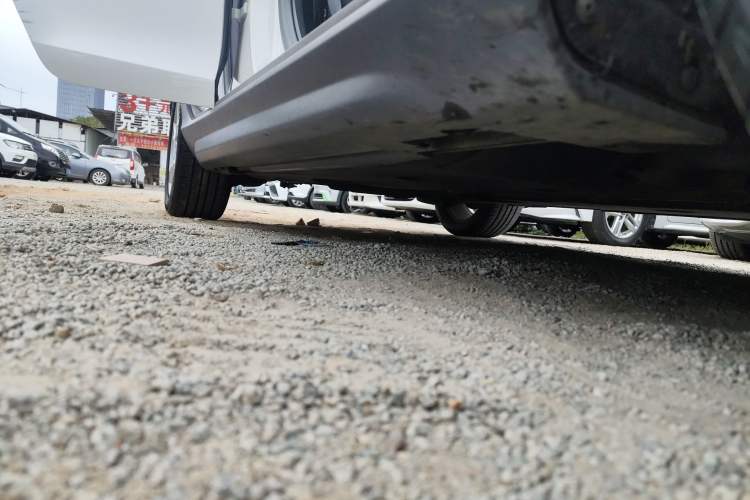 Used Volvo V40 2014 Cross Country 2.0T Zhiyi Edition
