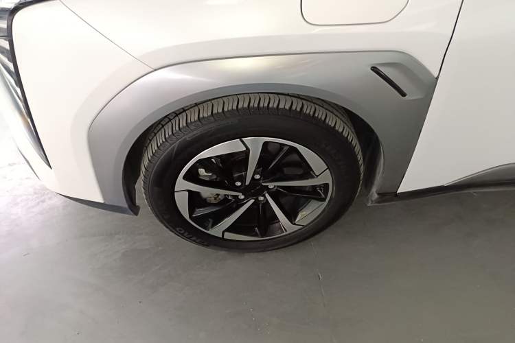 Used AION Y 2023 Younger Star Edition