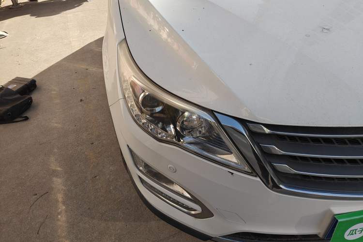 Used Baojun 560 2015 1.8L Manual Luxury Model