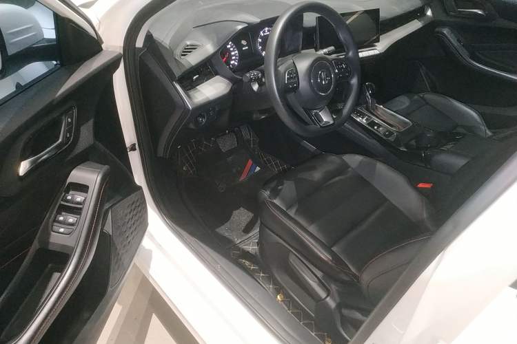 Used MG 5 2021 Revised Version 180 DVVT CVT Youth Luxury Edition
