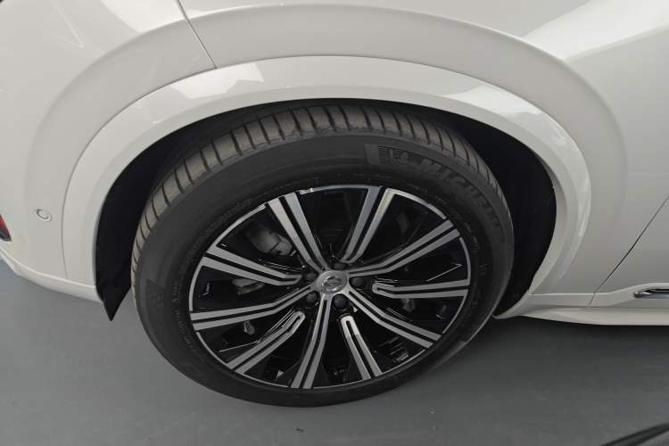 Used Volvo XC90 2023 B6 Zhiya Luxury 7-Seater