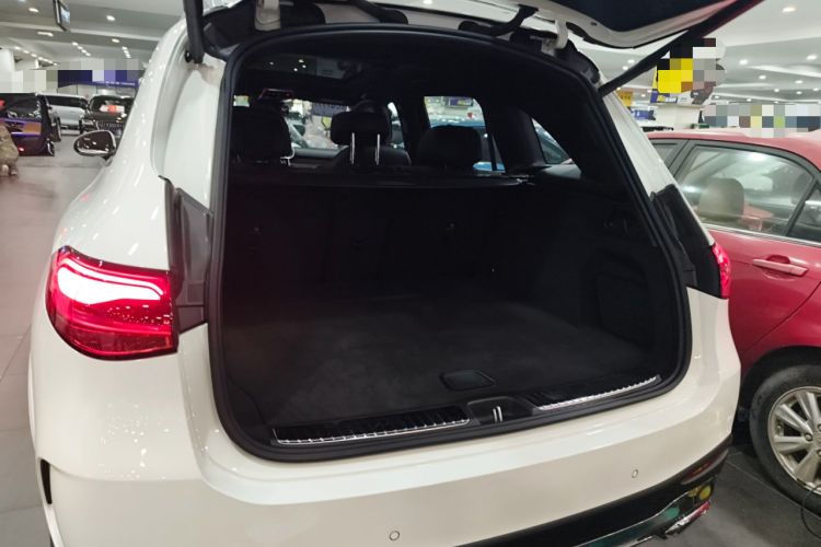 Used Mercedes-Benz GLC 2024 Refreshed GLC 300 L 4MATIC Dynamic Version 5 Seats