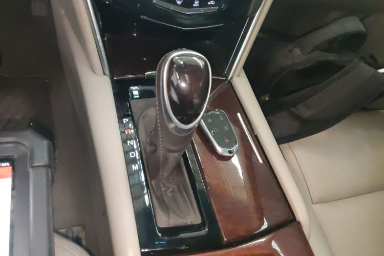 Used Cadillac XTS 2017 28T Elite Model