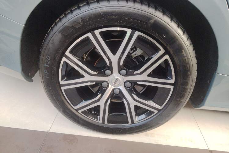 Used Volvo S60 2023 B4 Zhiyi Luxury Edition
