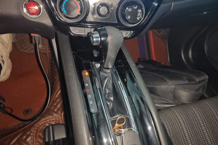 Used Honda Vezel 2017 1.8L CVT Front-Wheel Drive Pioneer Edition