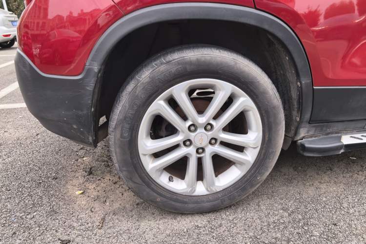 Used Chevrolet Trax 2016 1.4T Manual Two-Wheel Drive Comfort Version with Sunroof
