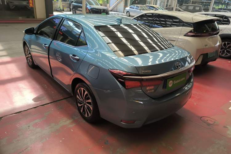 Used Toyota Corolla 2017 Revised Dual-Engine 1.8L E-CVT Leading Edition
