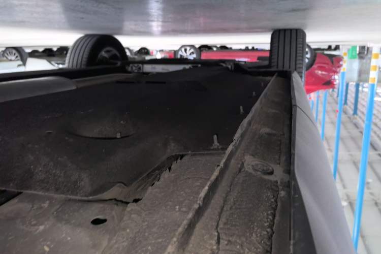 Used Hongqi HS5 2022 Revised Version 2.0T Smart Connect Flagship Edition
