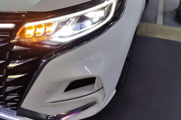Used Roewe iMAX8 New Energy 2022 Golden Edition
