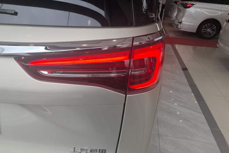 Used Buick GL8 2020 ES Land Cruiser 653T Luxury Model
