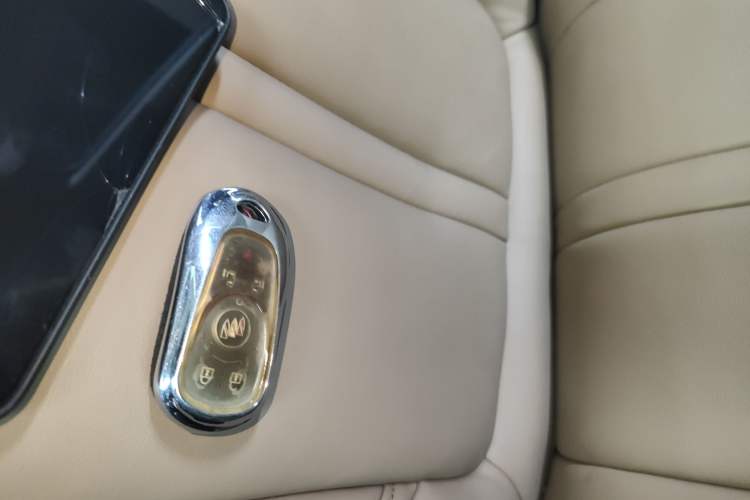 Used Buick GL8 2020 ES Land Cruiser 653T Luxury Edition
