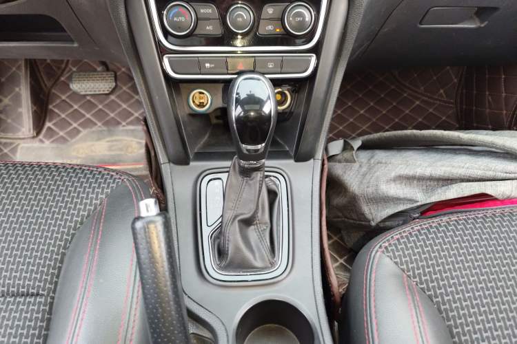 Used Chery Tiggo 3 2016 1.6L CVT ZhiShang Edition
