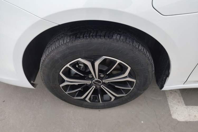 Used Roewe i6 MAX New Energy 2023 EV 420 Skyroof Special Edition
