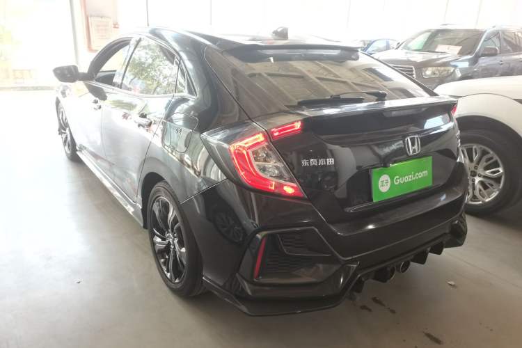 Used Honda Civic 2021 HATCHBACK 220TURBO CVT Trendy Cool Edition
