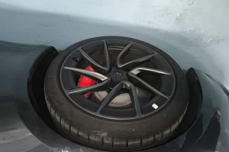 Used Tesla Model 3 2024 High-Performance All-Wheel-Drive Version
