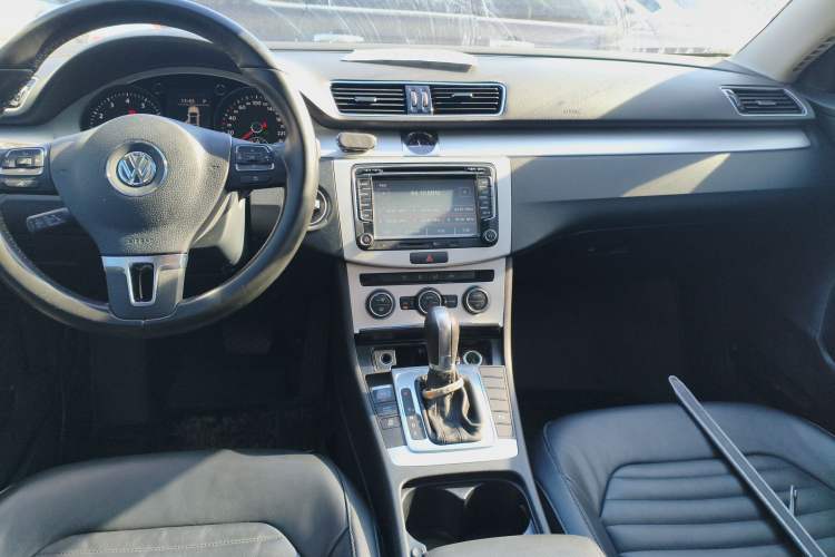 Used Volkswagen Magotan 2015 1.8TSI Advanced Model