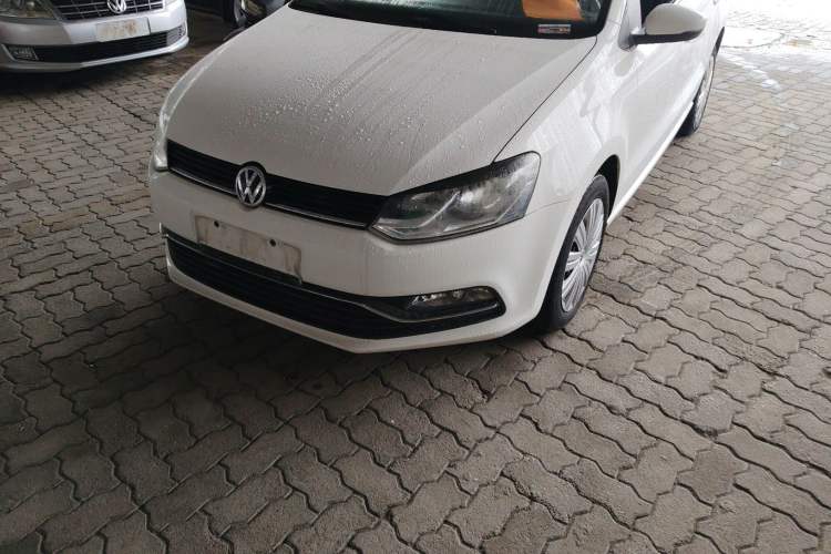 Used Volkswagen Polo 2016 1.6L Automatic Comfort Model