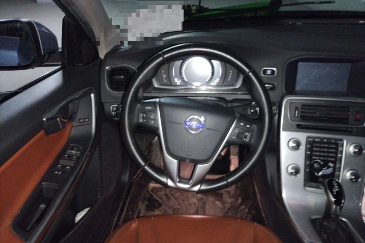 Used Volvo V60 2017 T5 Zhiyi Edition China V Standard
