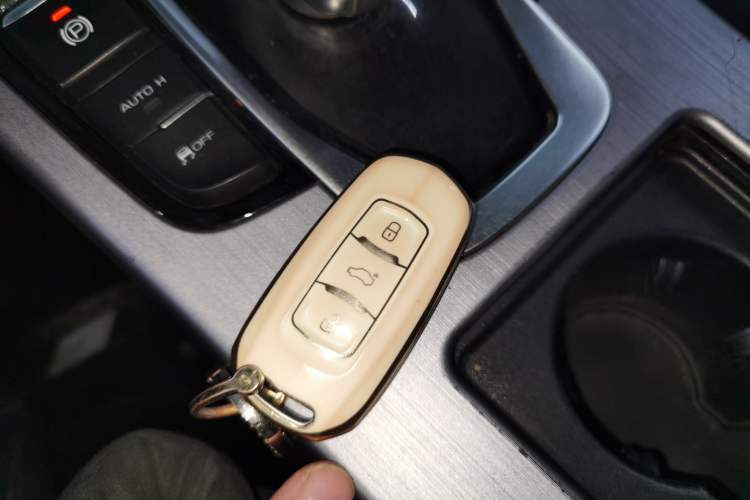 Used Geely Auto Emgrand X7 Sport 2021 Million Edition 1.8TD DCT Two-Wheel Drive Comfort Model
