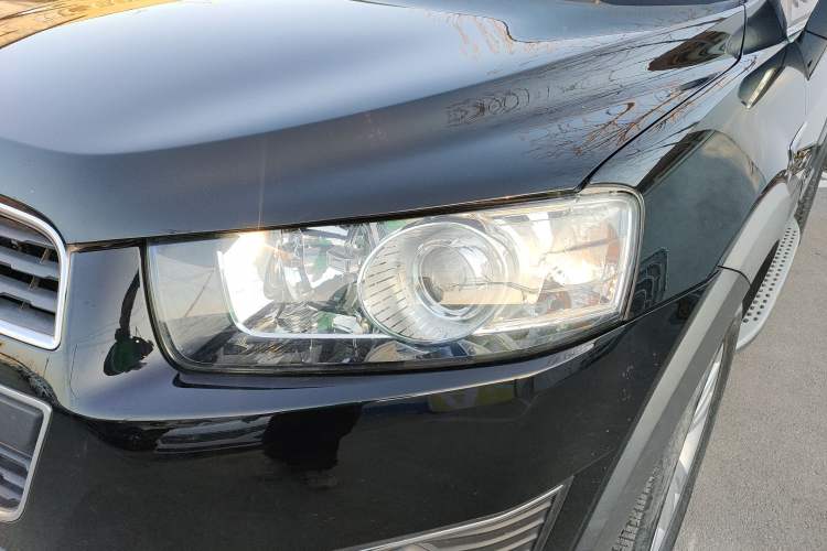 Used Chevrolet Captiva 2015 2.4L 4x4 Flagship Edition 7-Seater
